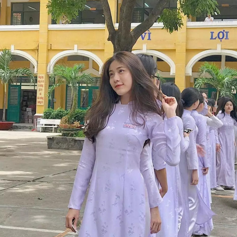 Xu hướng may áo dài học sinh được nhiều người ưa chuộng hiện nay